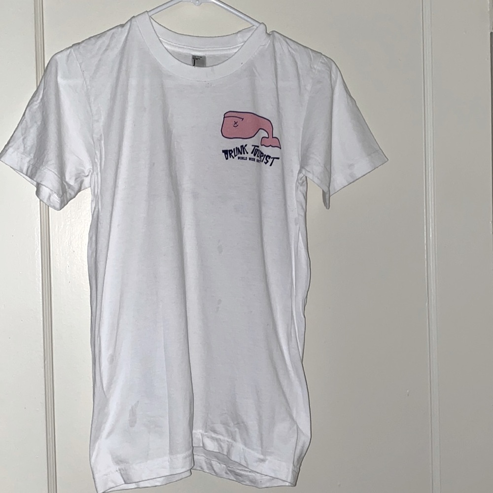 Urban outfitters drunk tourist tee size: XS